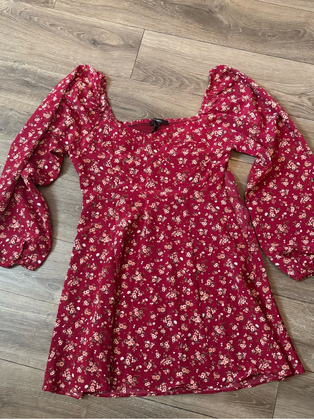 Forever 21 Red Floral Square Neck Puff Sleeve Dress NWOT